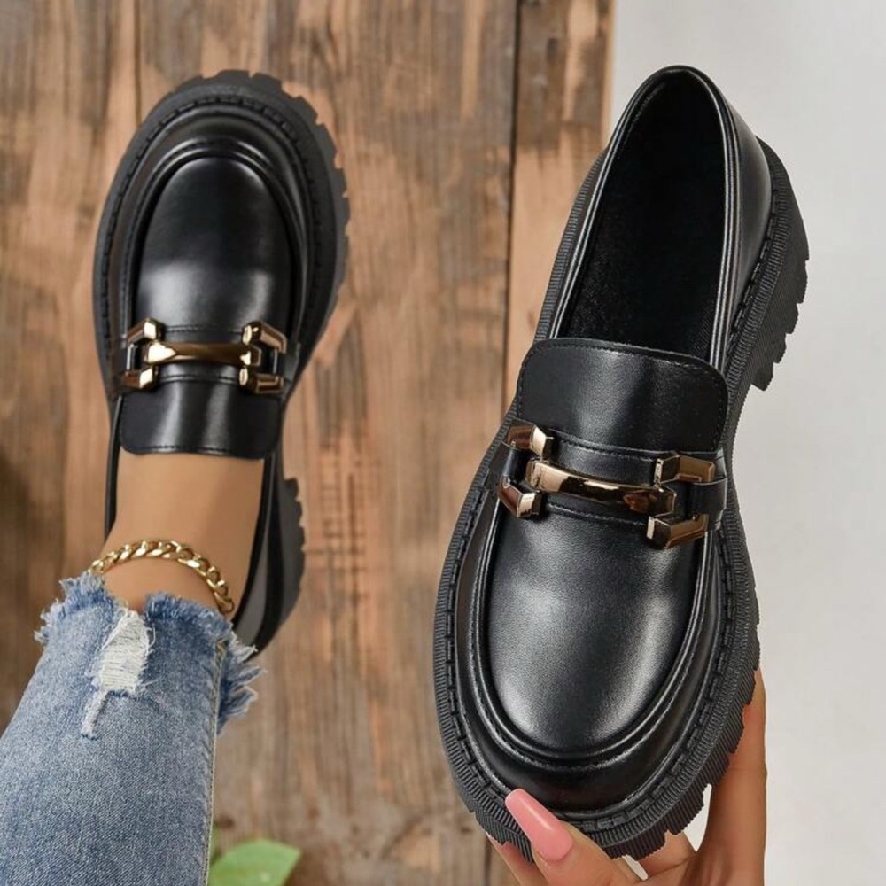 Elegant Black Loafers